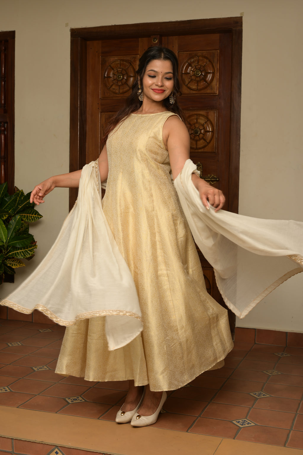 PREMIUM BROCADE ANARKALI - RUAA004
